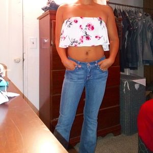 Cute summer crop top size medium 💖